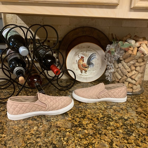 Steve Madden Shoes - Steve Madden Ecentric shoes